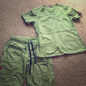 Dickies GenFlex sage green scrub set.